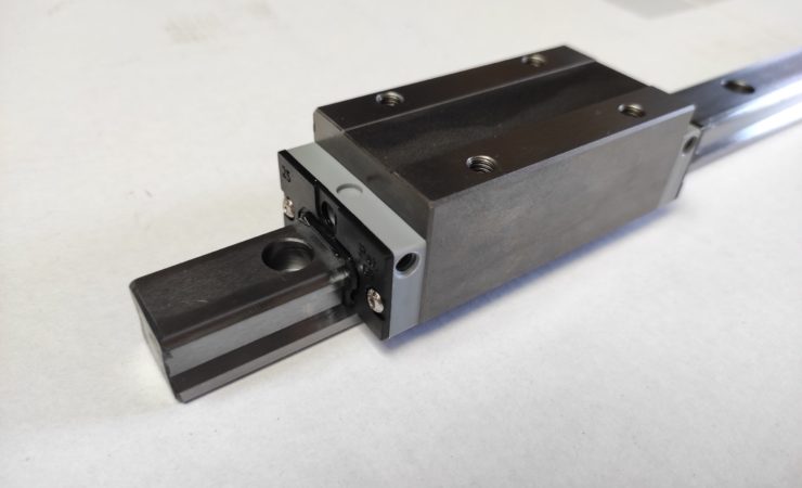 Guidage Linéaire STAF, rails et patins en dimensions 15 à 55